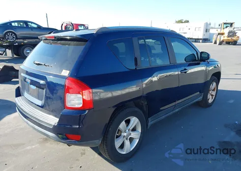 2012 Jeep Compass Latitude z USA, uszkodzony, nr VIN 1C4NJCEBXCD665659